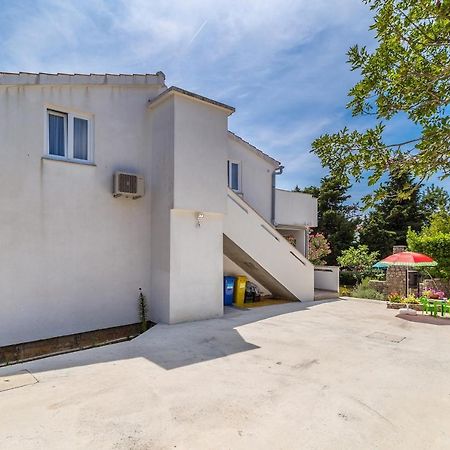 דירות אומיסאליי Apartman Hana מראה חיצוני תמונה