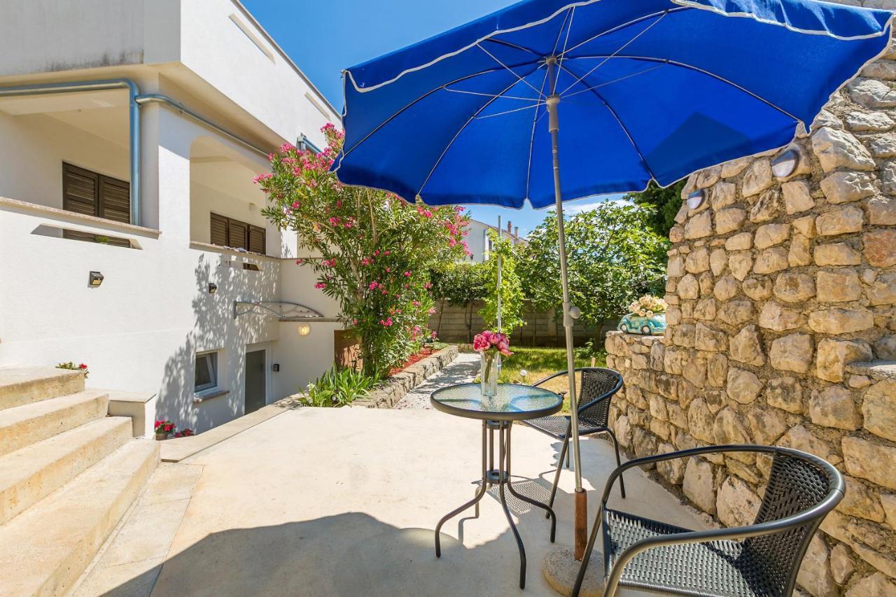 דירות אומיסאליי Apartman Hana מראה חיצוני תמונה